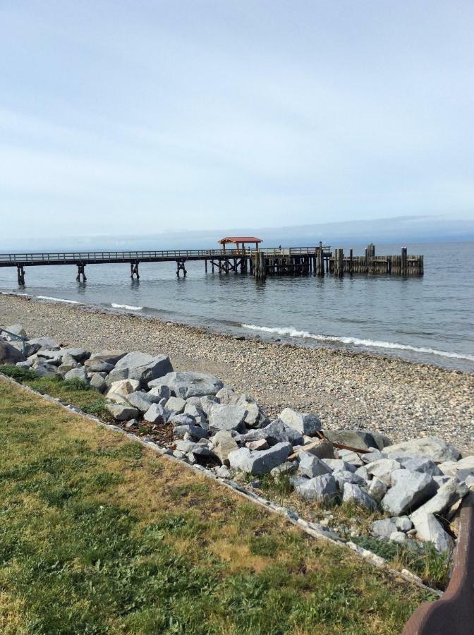 Gone Coastal Sechelt Exterior foto